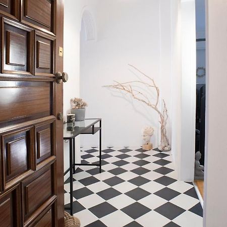Spacious 82 M2 Two Bedroom Classy Apartment Near City Center Thessaloníki Luaran gambar